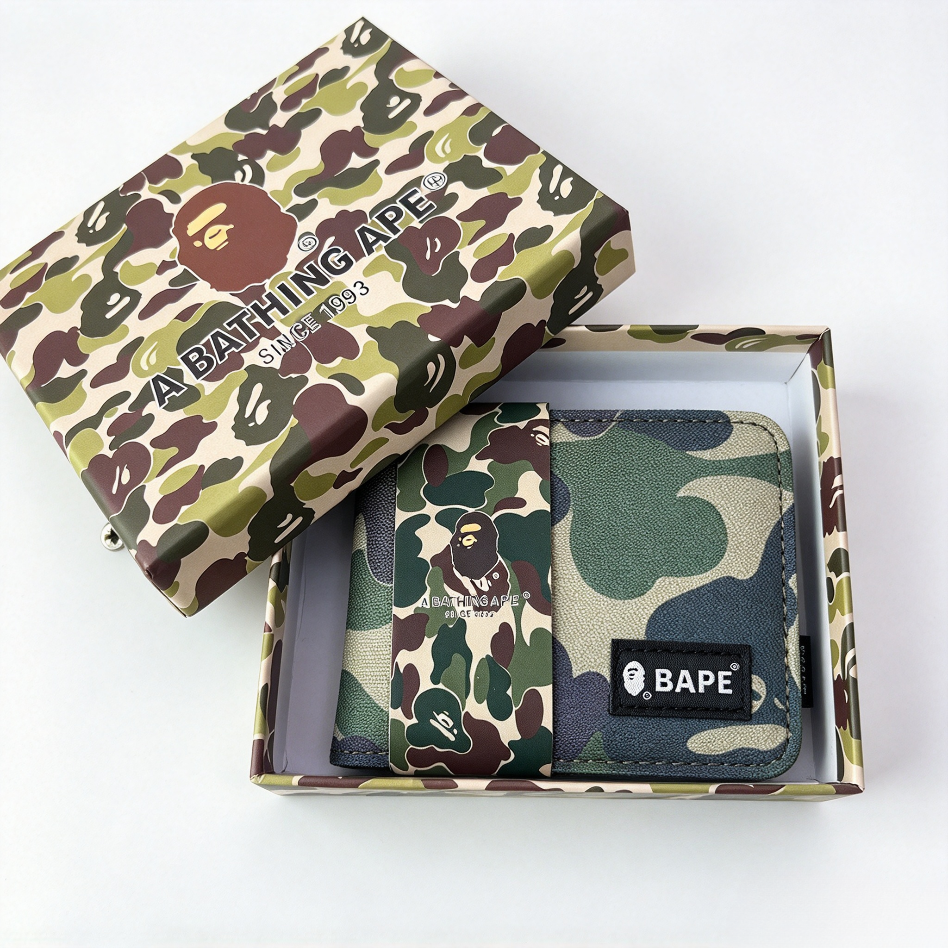 BAPE camo bifold wallet，A Bathing Ape short wallet