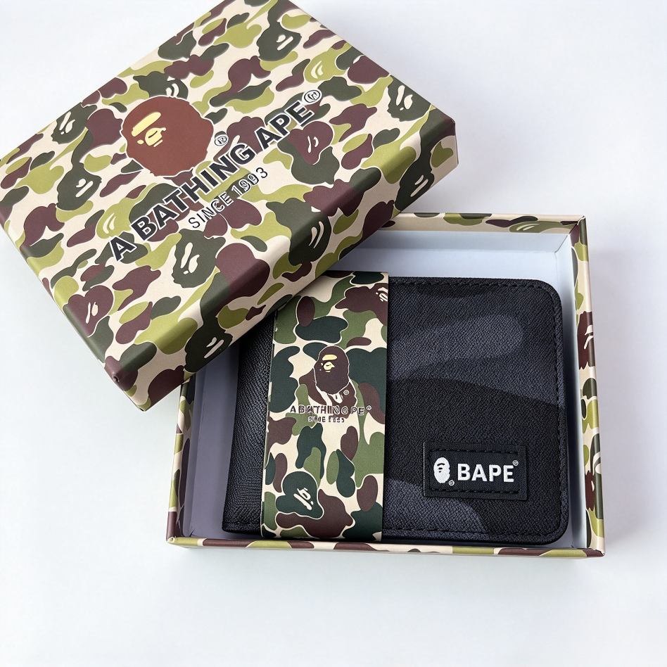 BAPE camo bifold wallet，A Bathing Ape short wallet