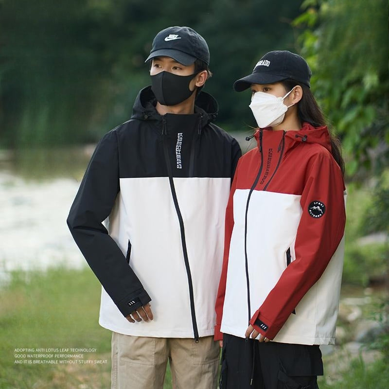 Autumn and winter three-proof jacket for men and women outdoor sports waterproof mountaineering hooded jacket