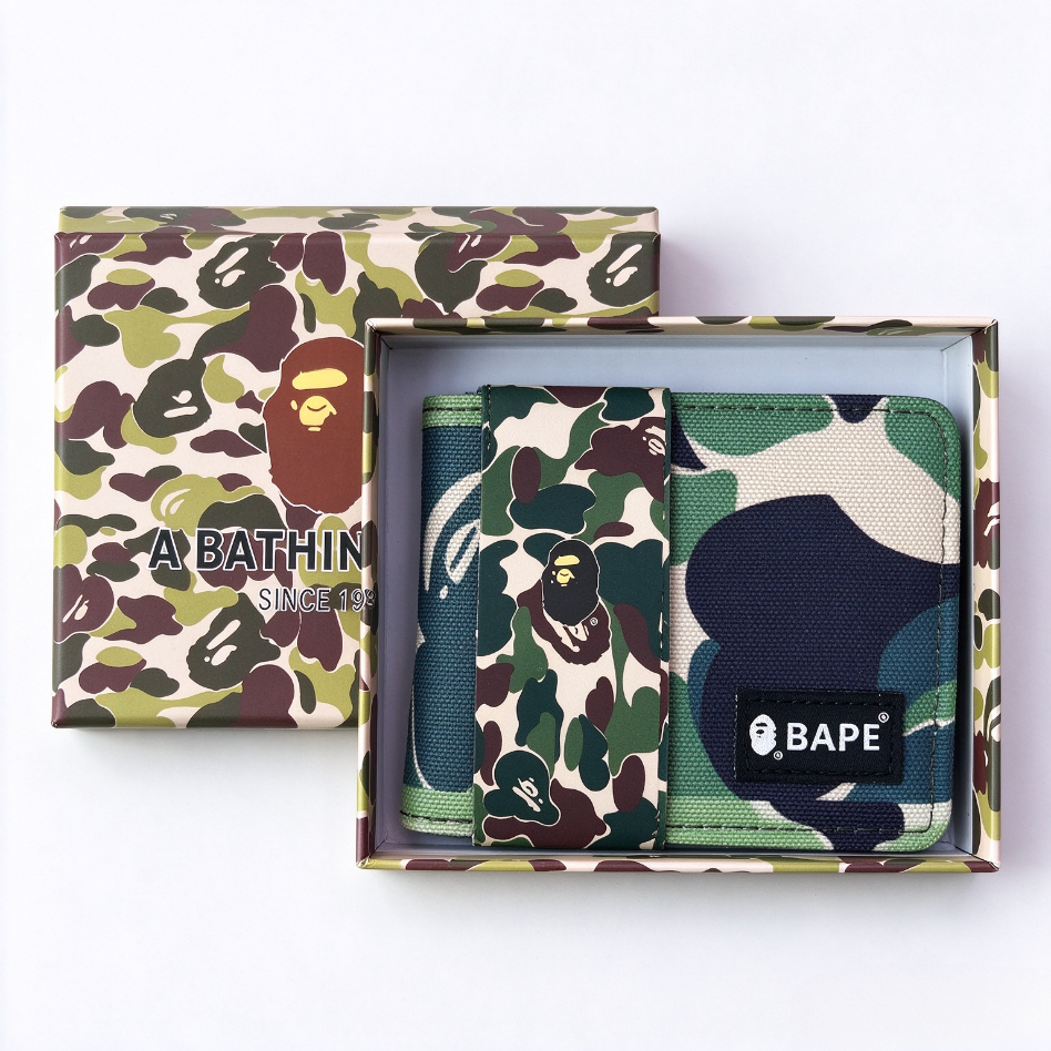 BAPE camo bifold wallet，A Bathing Ape short wallet
