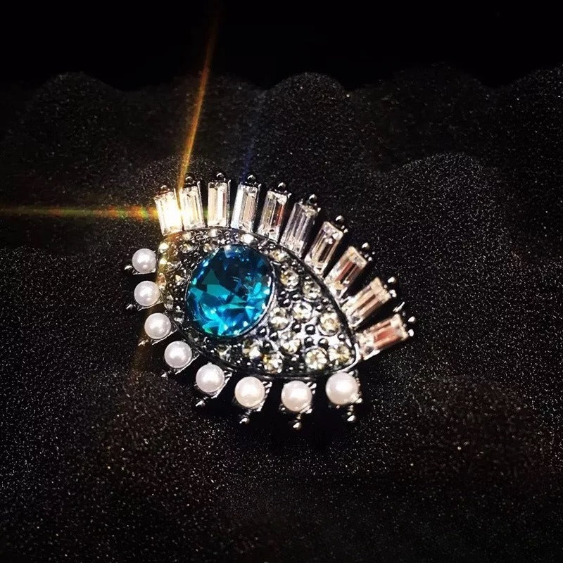 Diamond-encrusted alloy evil eye brooch accessory