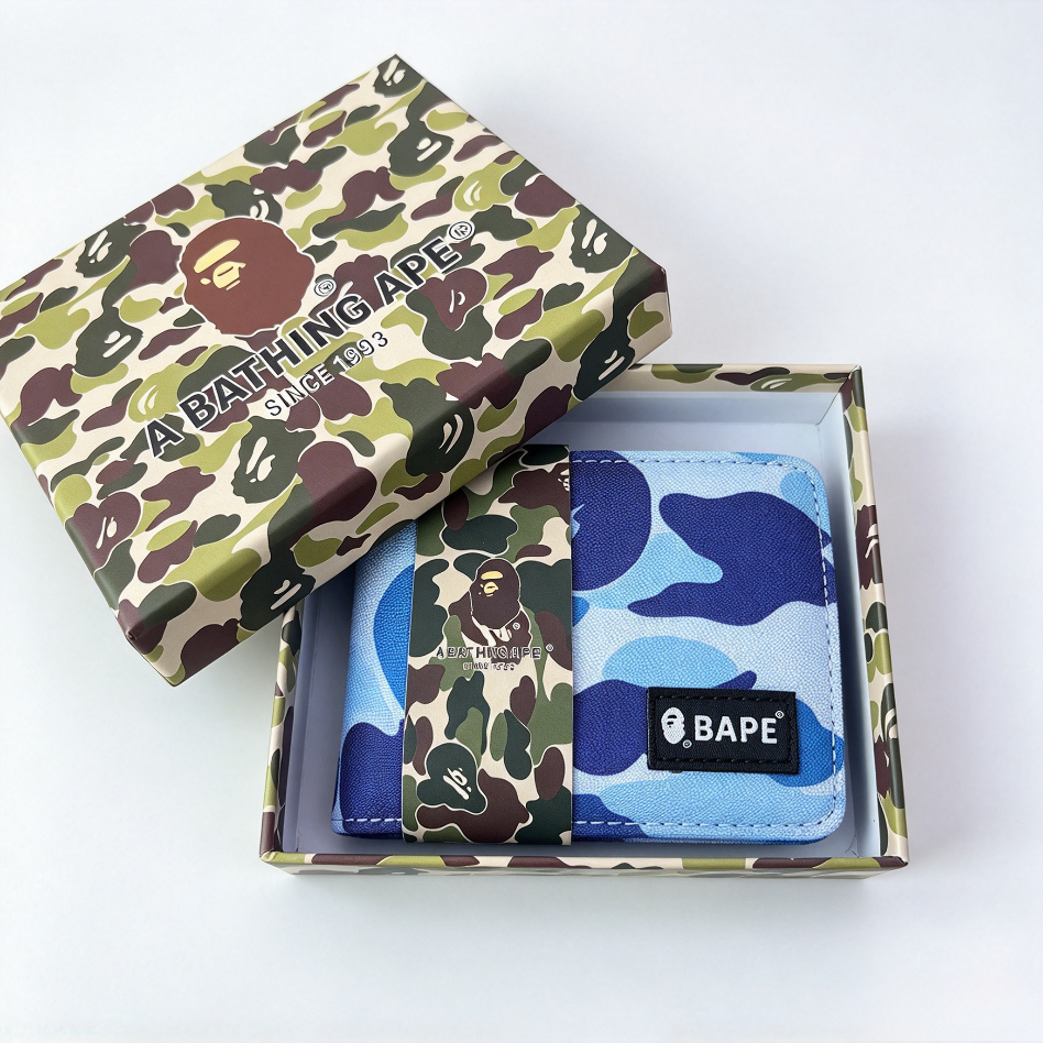 BAPE camo bifold wallet，A Bathing Ape short wallet