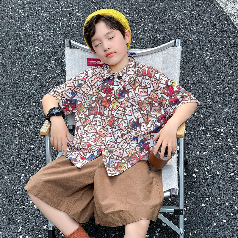 Boys' short-sleeved shirt with an all-over floral print
