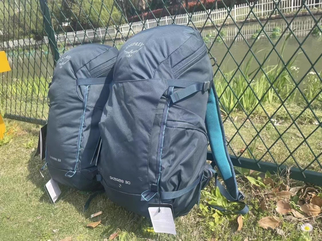 Osprey Daylite Unisex Hiking and Camping Backpack