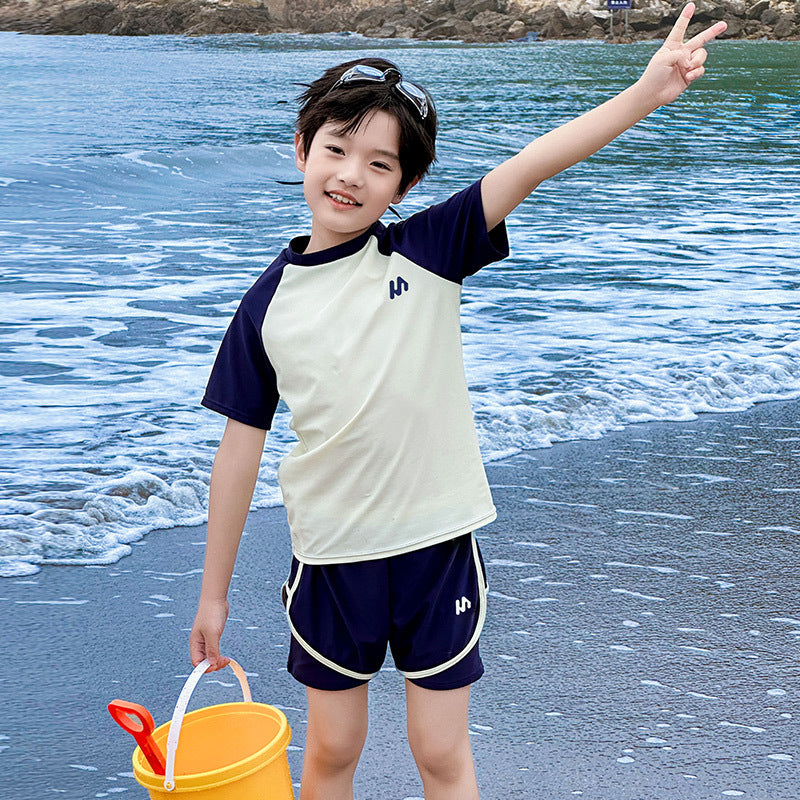 Boys' antibacterial and UV-proof split swimsuit set