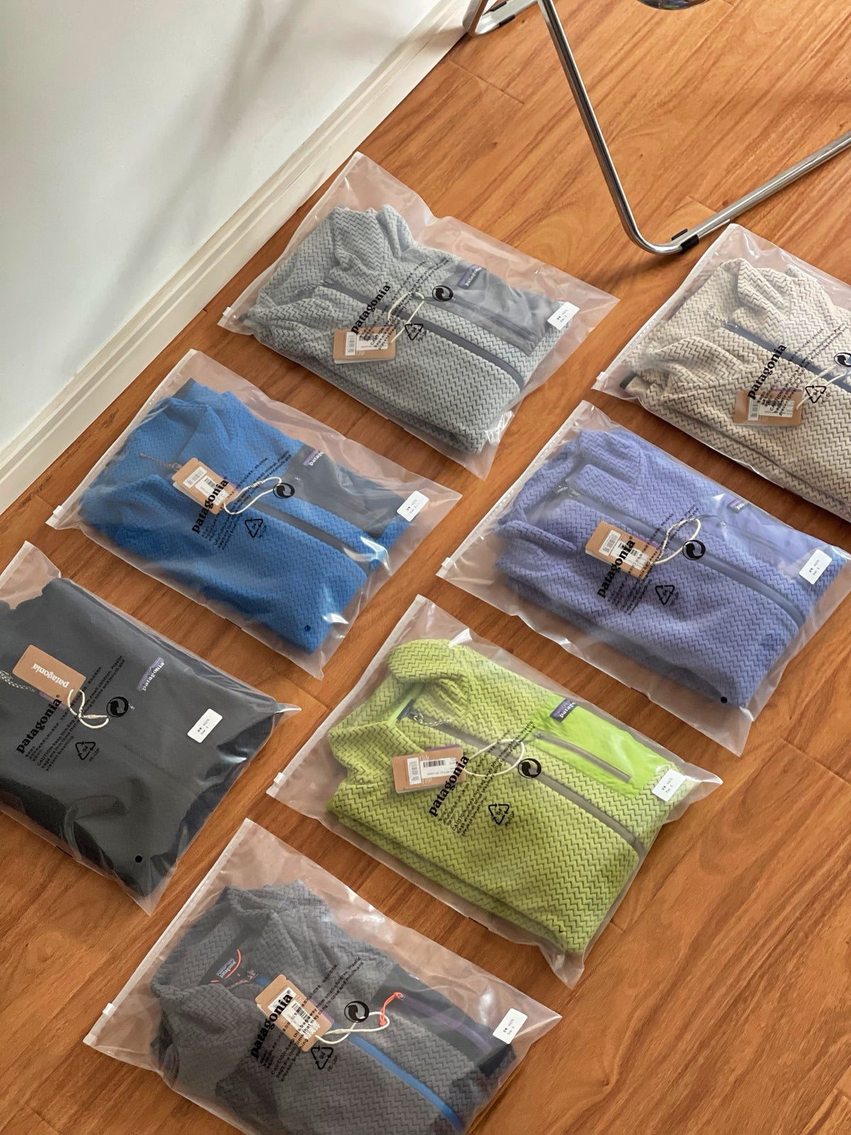Patagonia R1 Air Full-Zip Hoody  Warm, Breathable Grid-Pattern Fleece