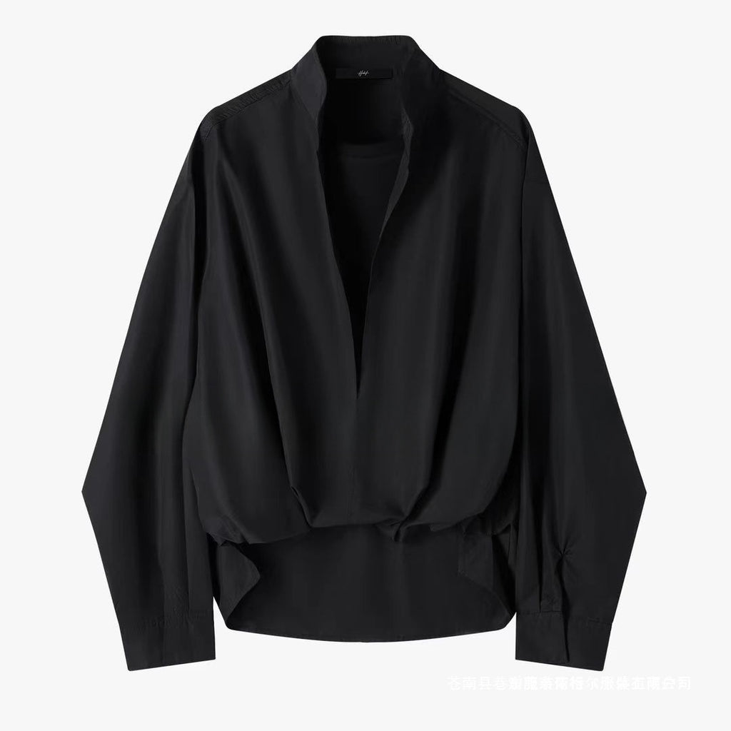 Black V-neck fake two-piece long-sleeved shirt, new in autumn.