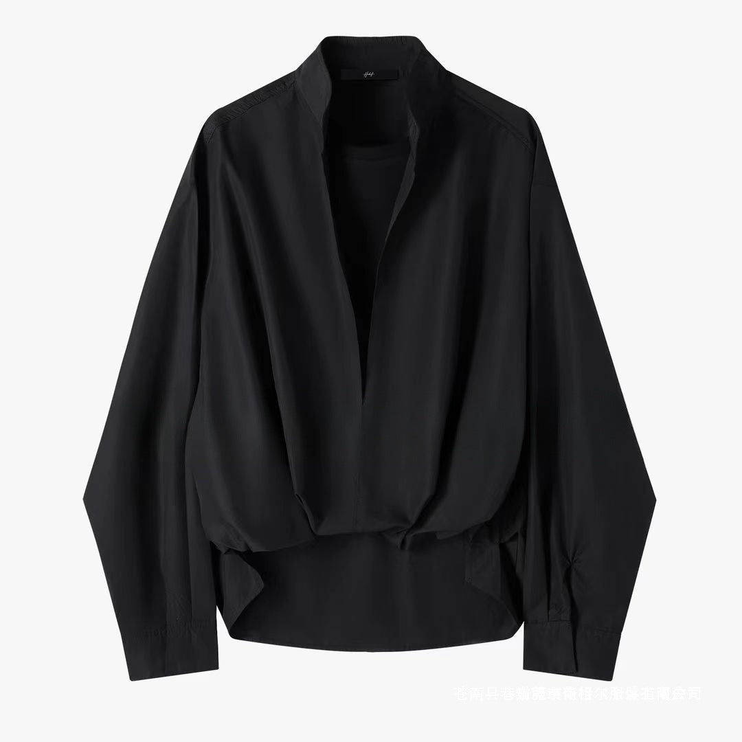 Black V-neck fake two-piece long-sleeved shirt, new in autumn.