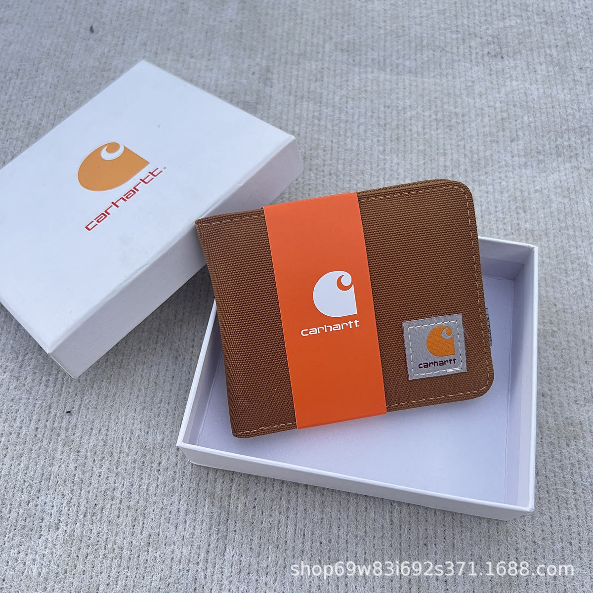Carhart short wallet, waterproof fabric is strong and durable