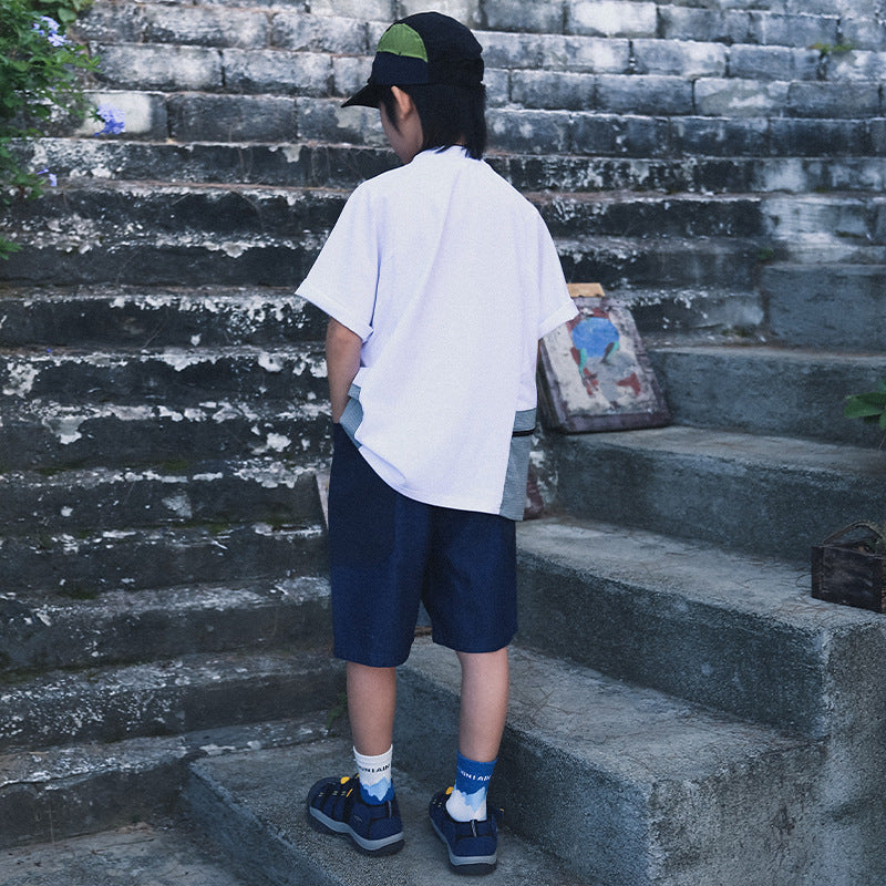Boys' Short-Sleeve Top with Outdoor-Style Zippered Pockets