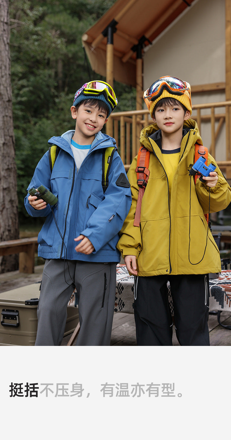 Middle-aged and older children's three-in-one jacket, removable fleece liner, windproof, waterproof and wear-resistant, special for skiing, hiking and camping